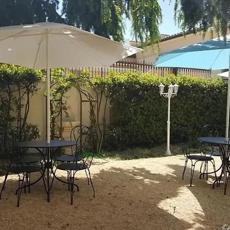 Cornelia Bed and Breakfast Atri